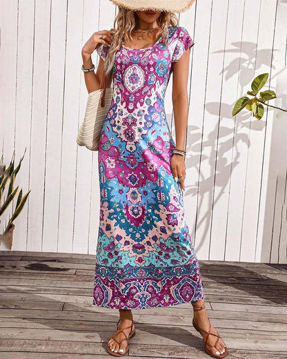 Van Beeck Amsterdam® | Kleurrijke casual jurk met print en splitten